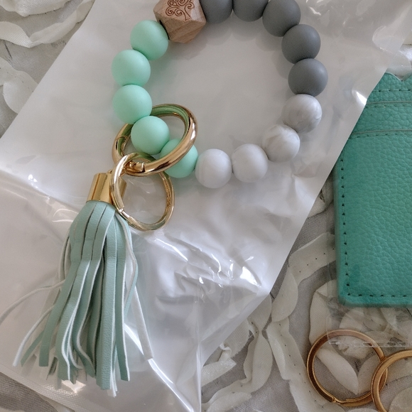 Bead bracelet keychain - Picture 9 of 11